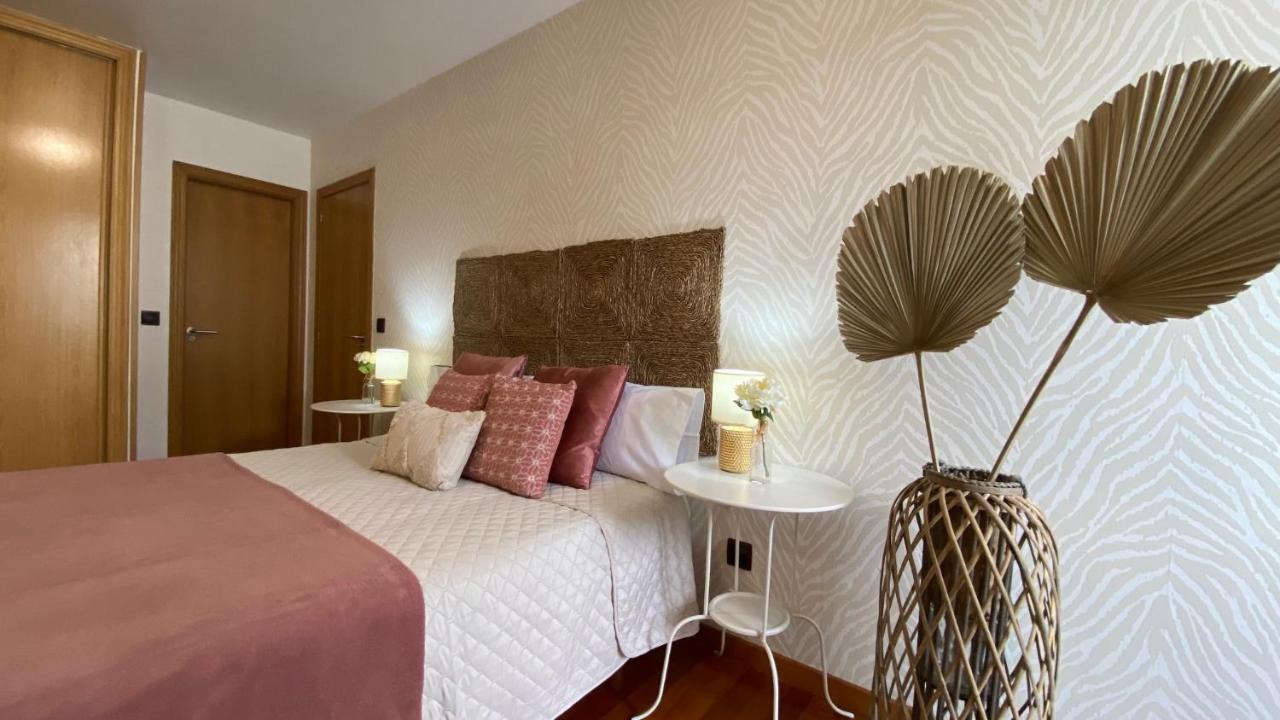 Atico Divina Home - Rias Baixas บิลาการ์เซีย เด อาโรว์ซา ภายนอก รูปภาพ